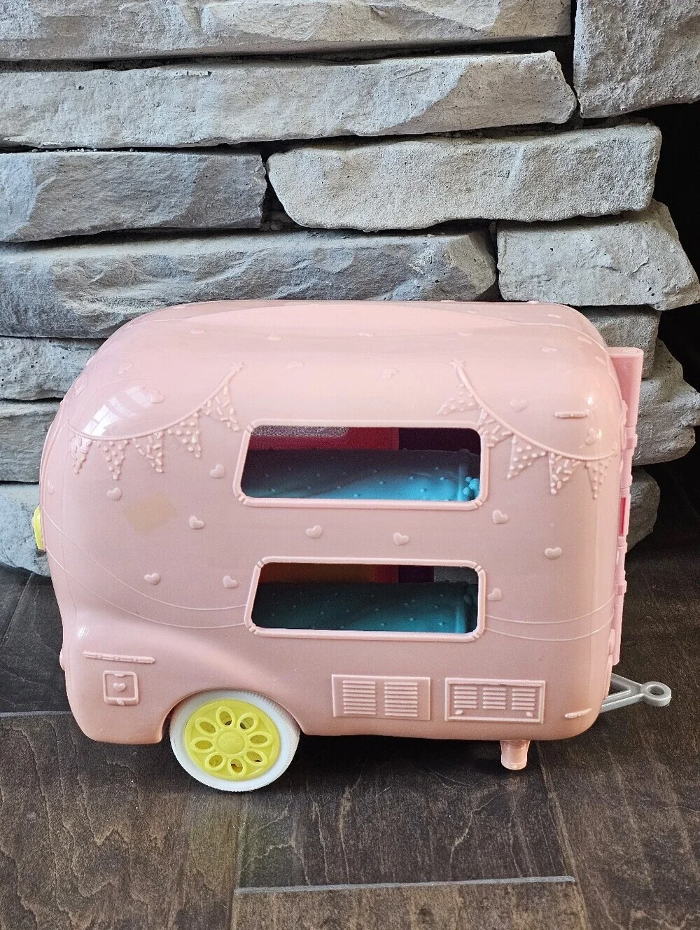 Polly Pockets 2015 - 2018 House, Camper, Car & Dolls - Mattell
